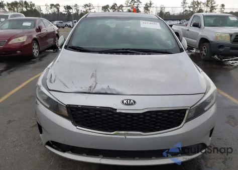 2017 Kia Forte Lx z USA, uszkodzony, nr VIN 3KPFL4A7XHE083539
